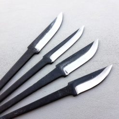 Knivblad från Lauri av Kolstål med Ricasso/klack